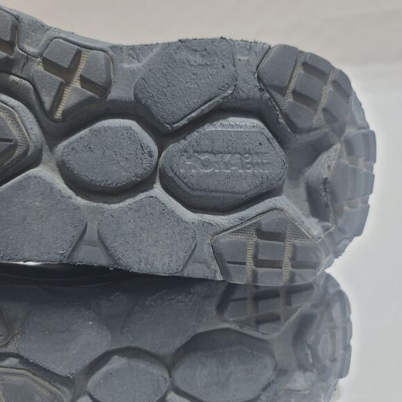 HOKA Boot Challenger Mid Goretex Size 8.5 shoes - Picture 15 of 16
